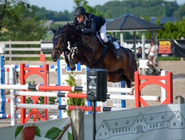 Atina par Cartier CSI4*